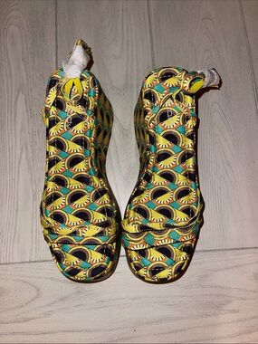 Unilady Patterned Yellow Slingback Platform Sandals